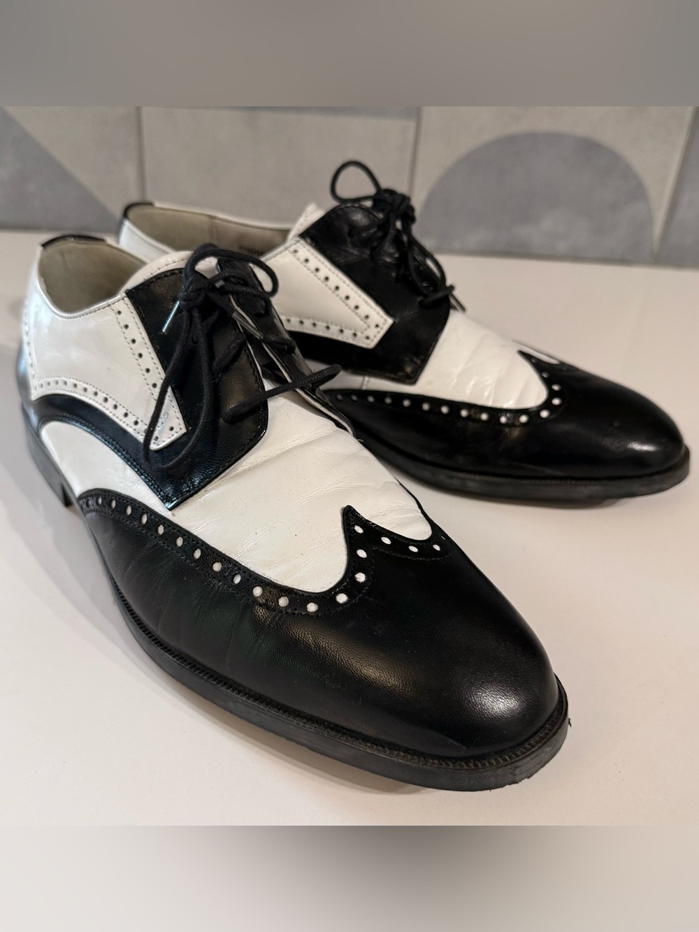 Stacy Adam's black & white wingtip oxford dress shoes- men's 9.5